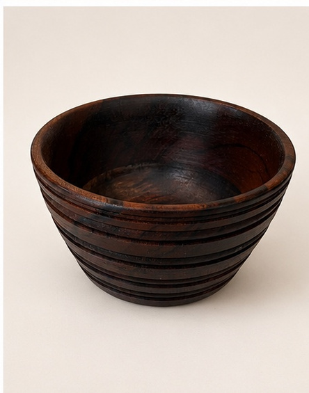 Ribbed dark walnut bowl with deep chatoyance